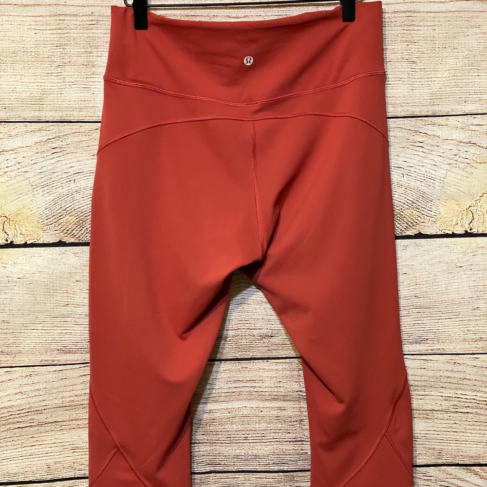 Lululemon In Movement 19" Crop Tights Everlux 12